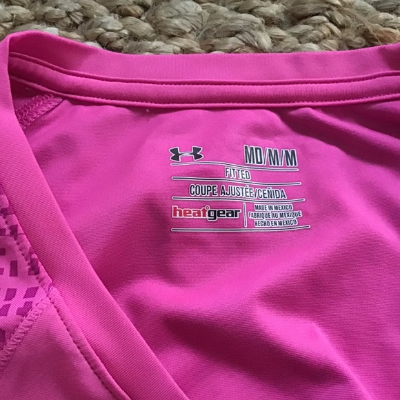 Under Armour Long Sleeve Top. -1 - Picture 3 of 4